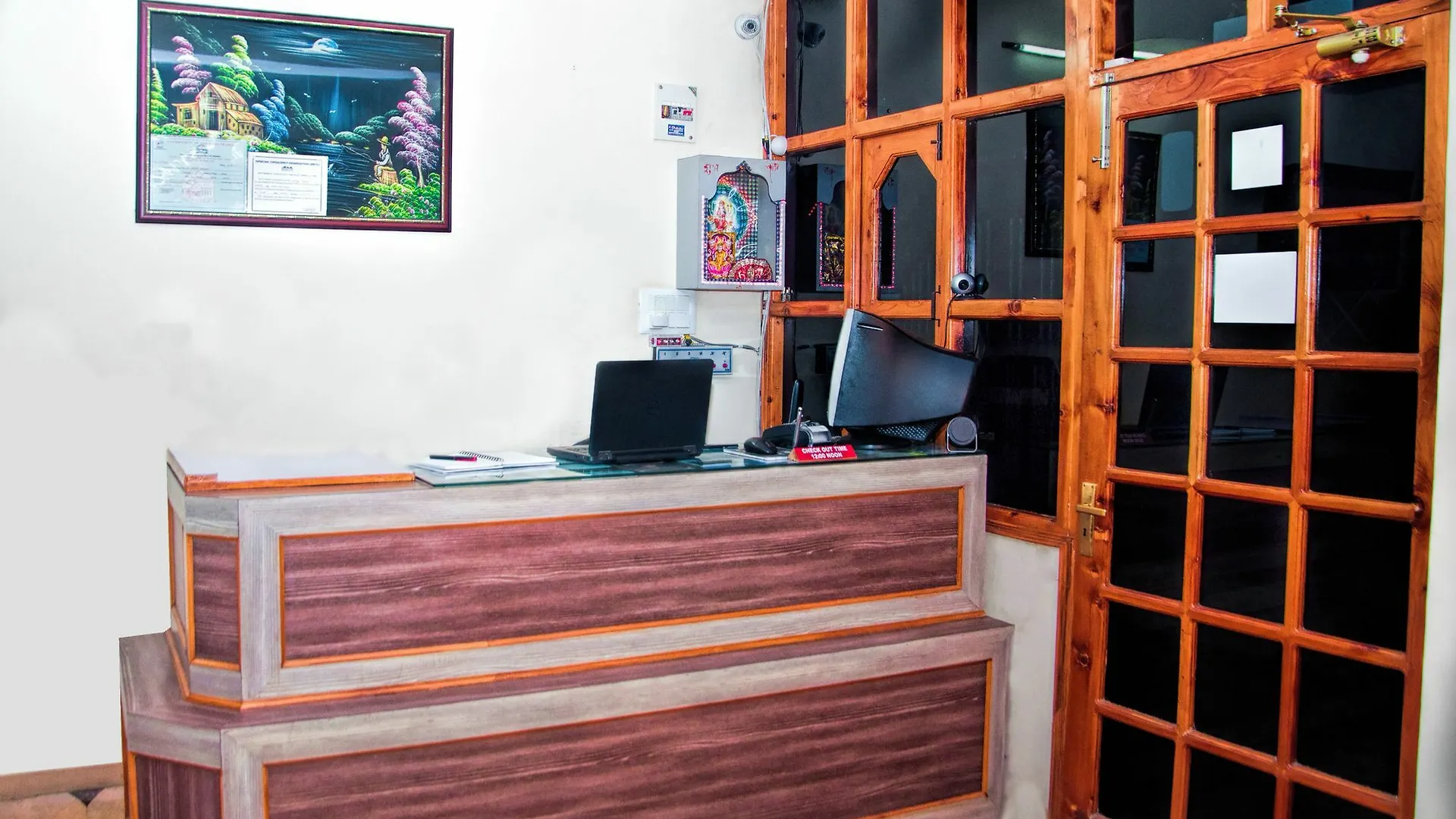 Homestay Oyo 14106 Home Exotic Hill View Shoghi Shimla India